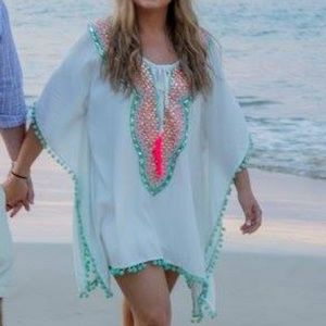 Miss June Paris- White w/ pink & turquoise poms